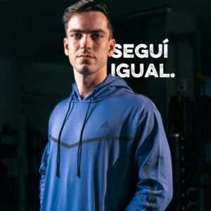 BUZO C/CAPUCHA CANGURO Y REFLEX