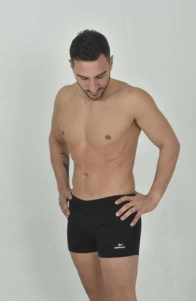 SHORT NATACION LISO